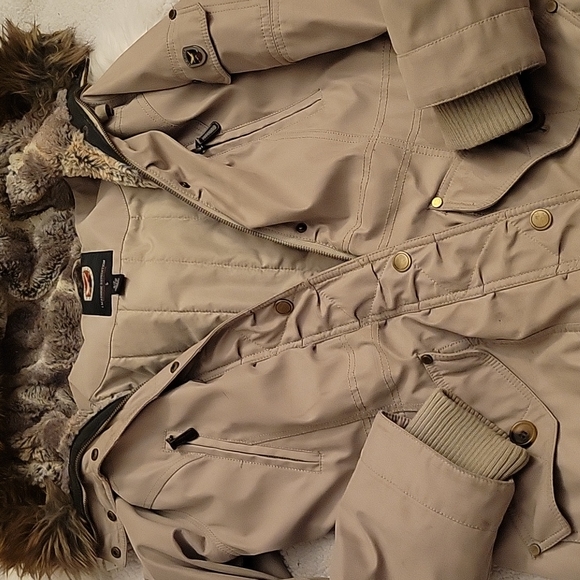 1 Madison Expedition Exclusive Collection Winter Jacket - Picture 4 of 5
